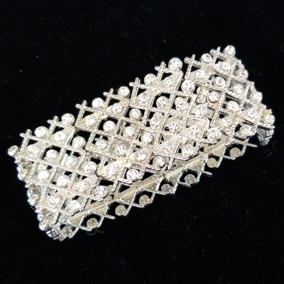 Vintage Clear Rhinestone Silver Tone Metal Stretch Metal Cuff Bracelet - Picture 9 of 12
